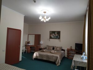 Вилла Астон