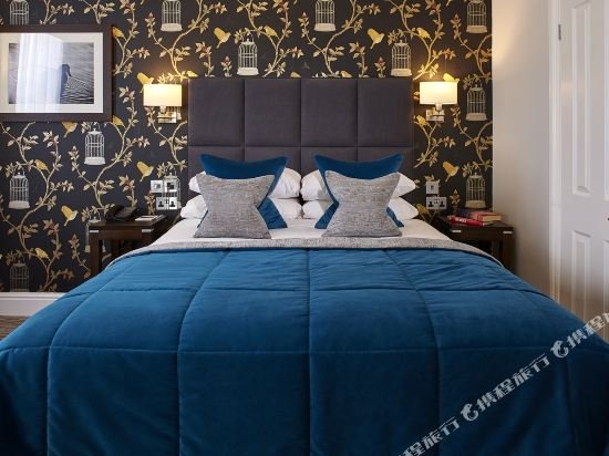 Фото Mandolay Hotel Guildford