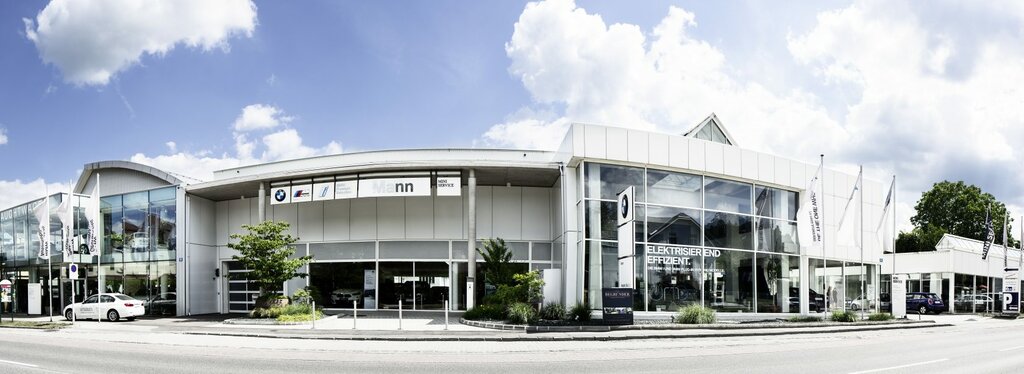 Car dealership BMW Josef Mann GmbH, Lower Austria, photo