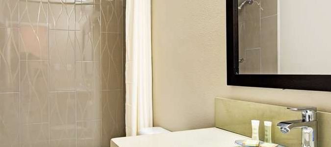 Фото Skyways Hotel