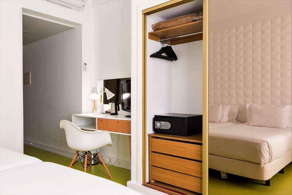 Фото Legendary Porto Hotel