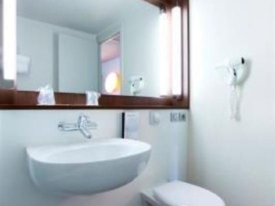 Фото Hôtel Campanile Lyon Ouest - Tassin