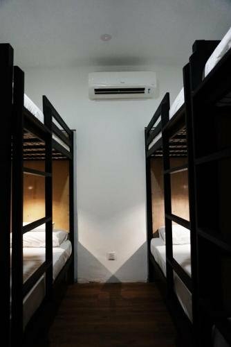 Хостел The Bedpackers Hostel в Путраджае