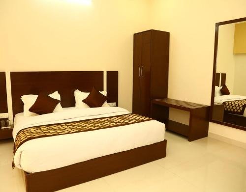 Фото Hotel Royal inn