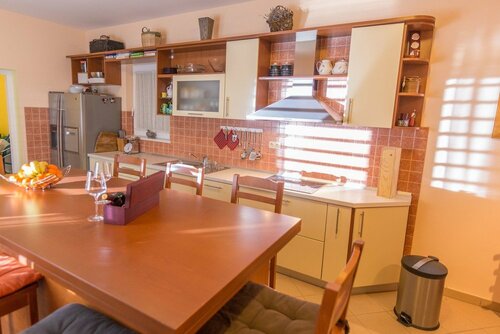 Гостиница Holiday Home Mirela