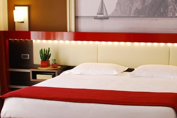 Фото Kairos Garda Hotel