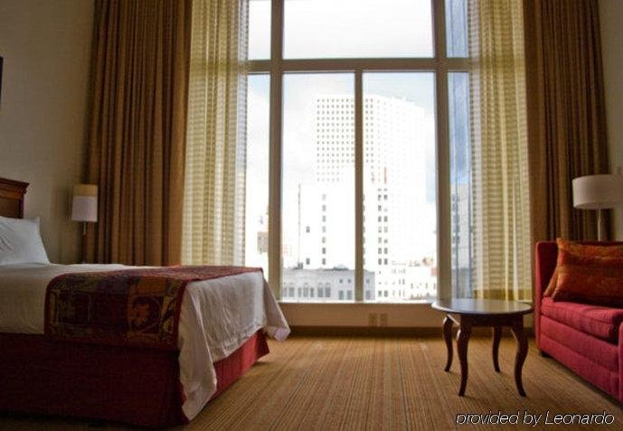 Фото Residence Inn Milwaukee Downtown by Marriott