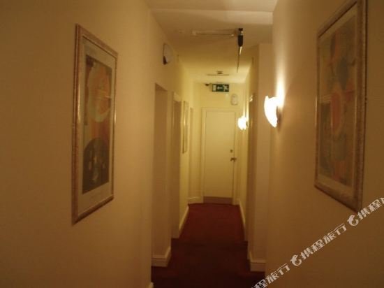 Фото Rising Sun Hotel