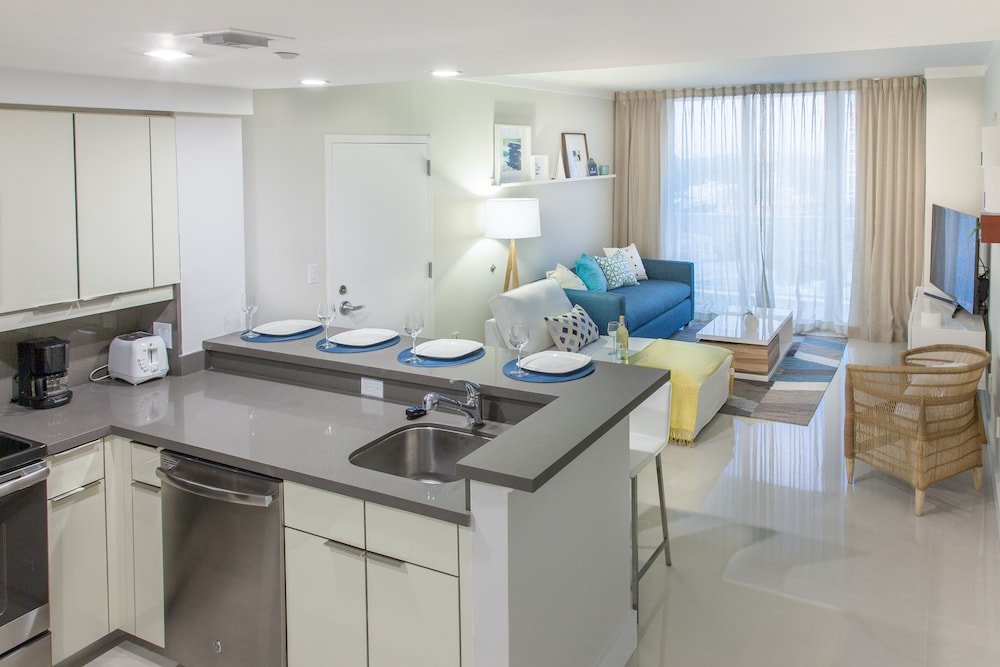 Фото Miami Vacation Rentals - Coconut Grove