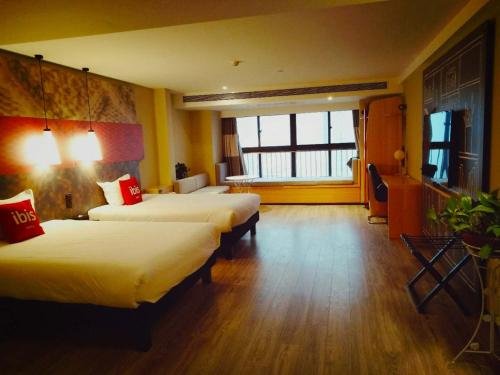 Фото Ibis Xi'an North Train Station