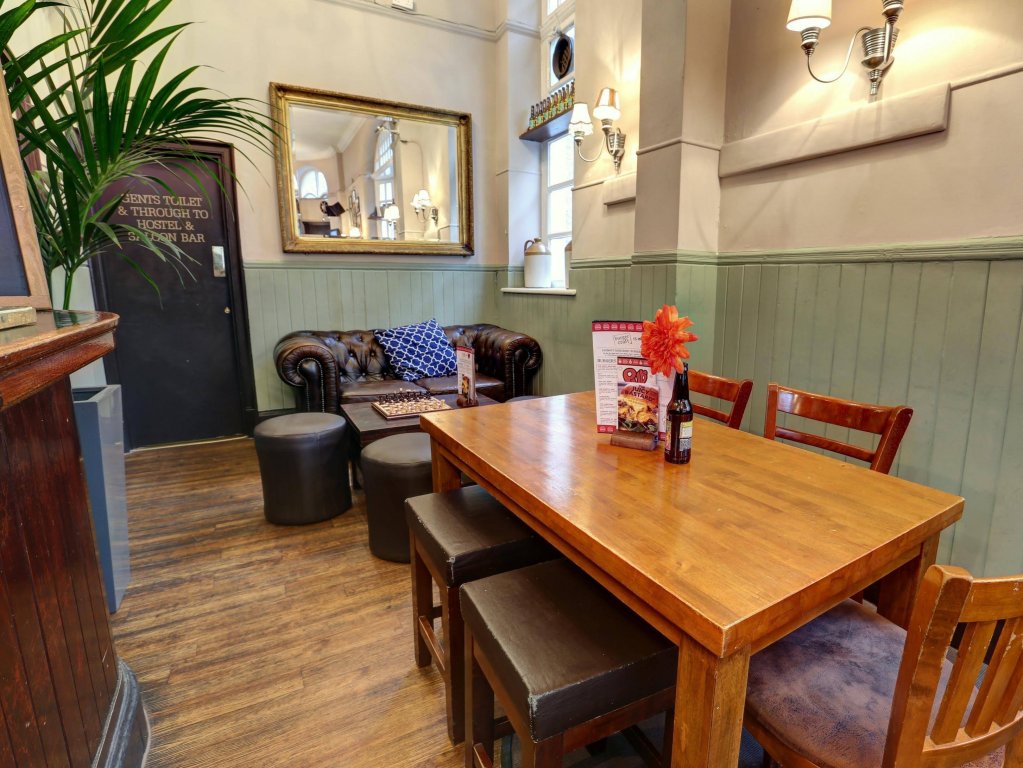 Фото White Ferry House Victoria PubLove