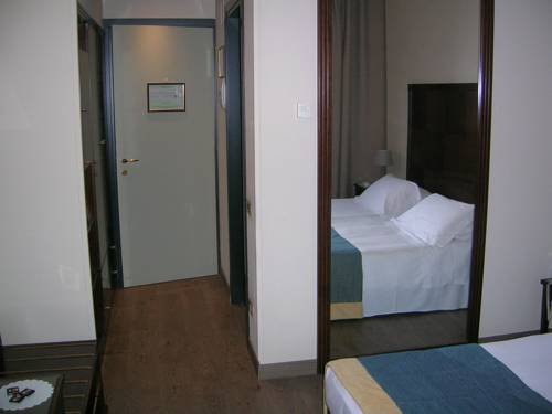 Фото Hotel Motel Ascot