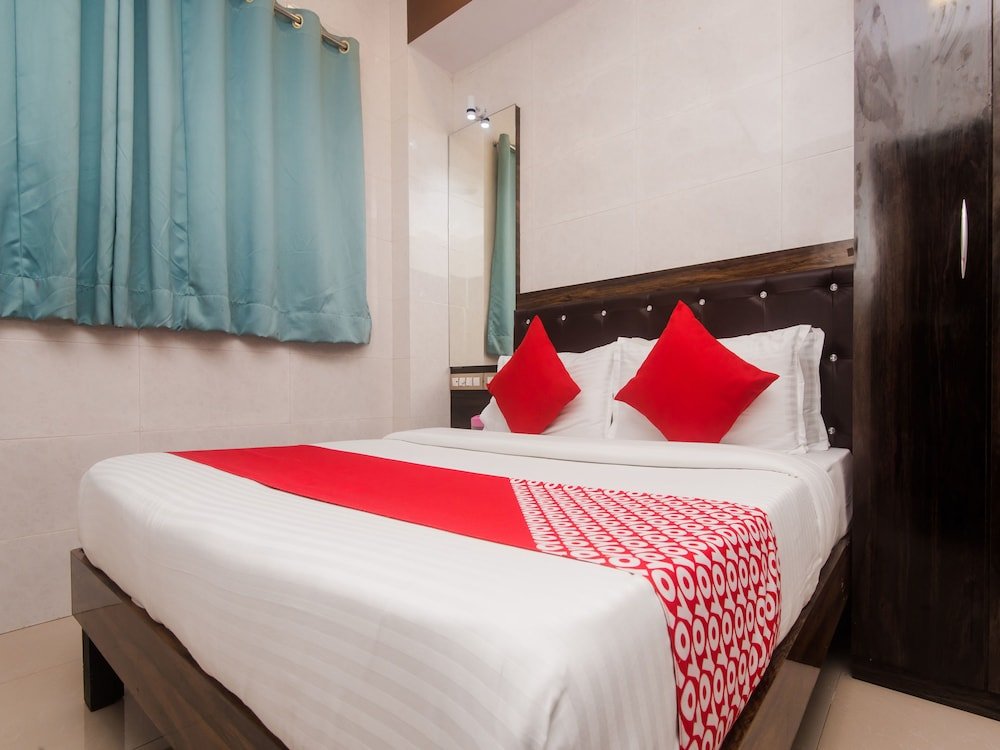 Фото Oyo 7481 Hotel Plaza