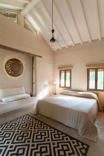 Гостиница Tigertops Karnali Lodge в Бхери