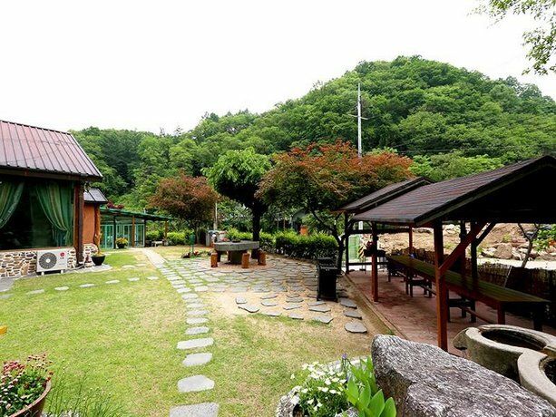 YangPyeong Korean Cultural Home Pension