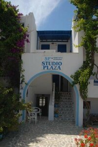 Plaza Studios