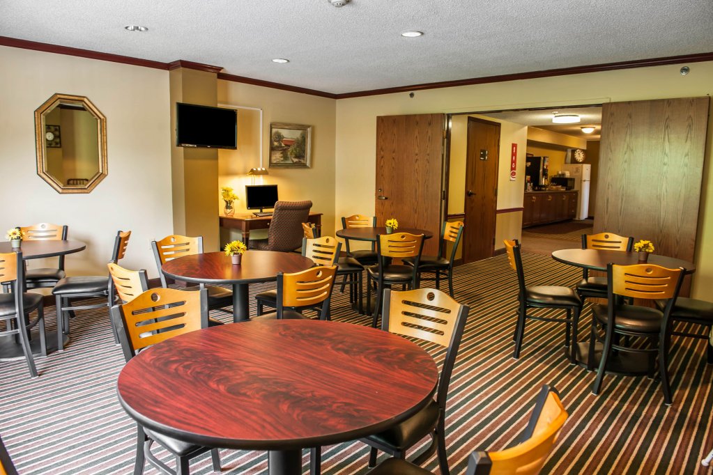 Фото Royal Inn Rockville