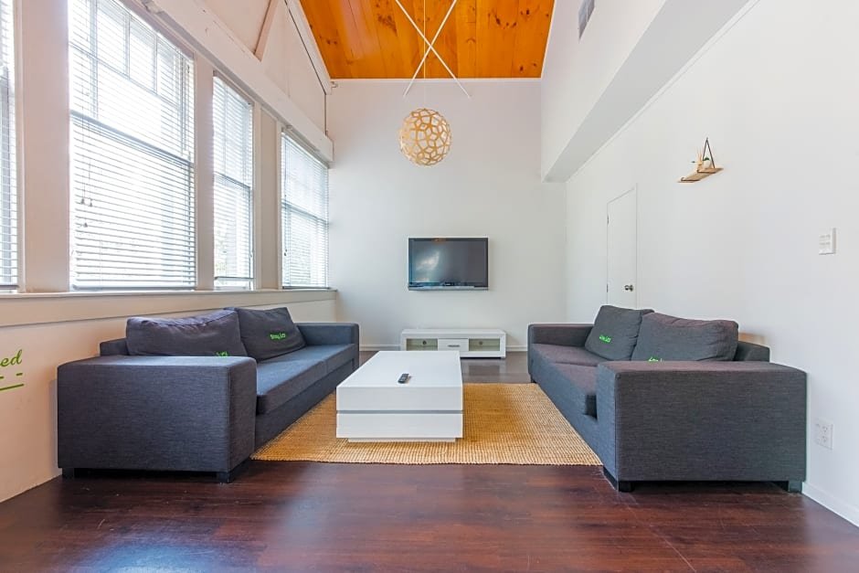 Фото Jucy Snooze Auckland