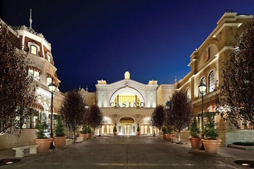 Гостиница River City Casino & Hotel