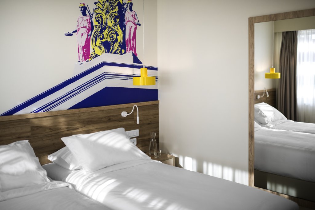 Фото Ibis Styles Athens Routes