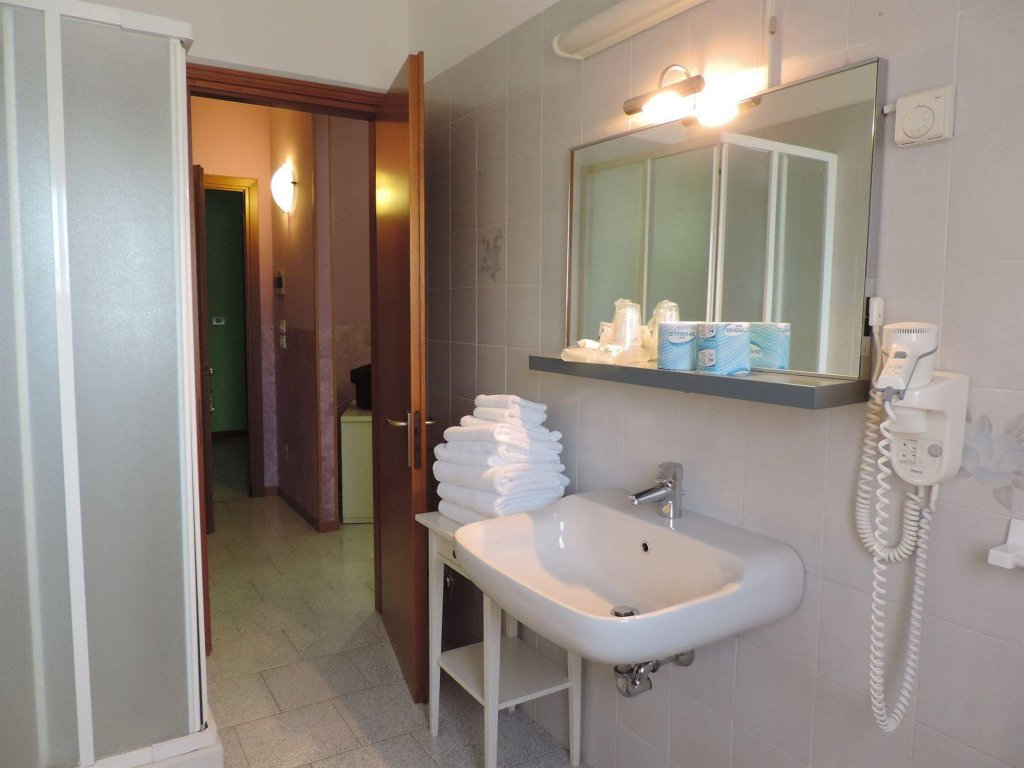 Фото Hotel Maris