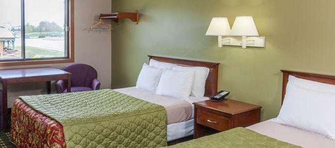 Фото Super 8 by Wyndham Michigan City