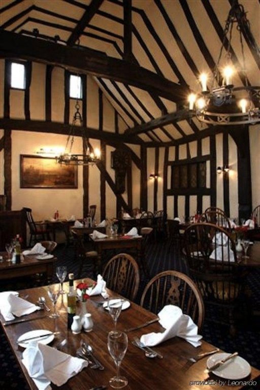 Фото Brook Red Lion Hotel