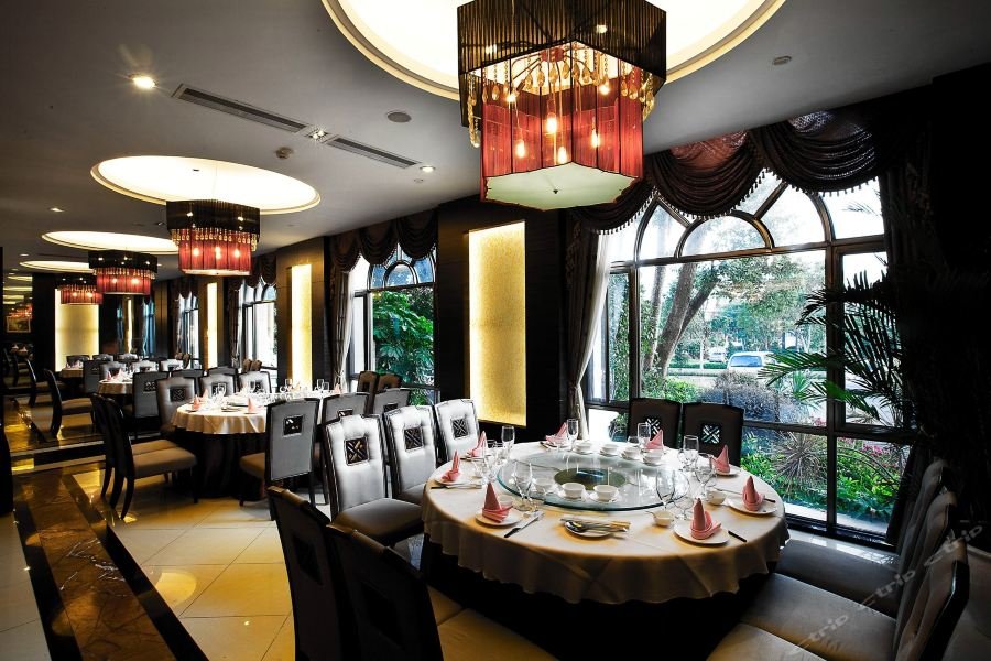 Фото Country Garden Phoenix Hotel Lechang