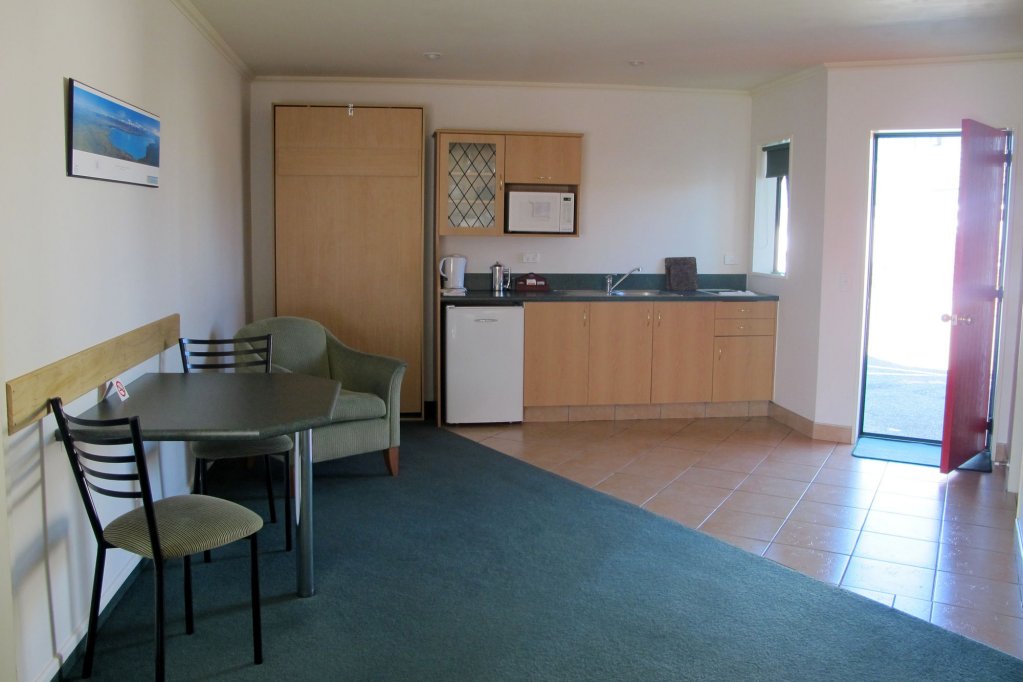 Фото The Lakes Motel Twizel