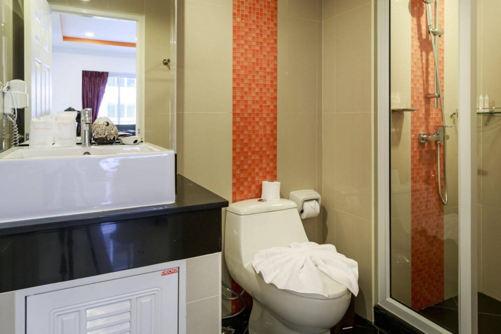 Фото New Nordic Pool Villa