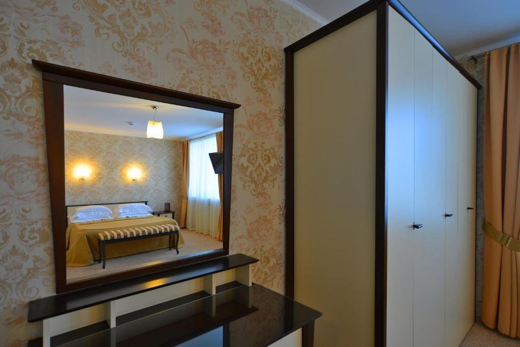 Фото Маяк, корпус Омь