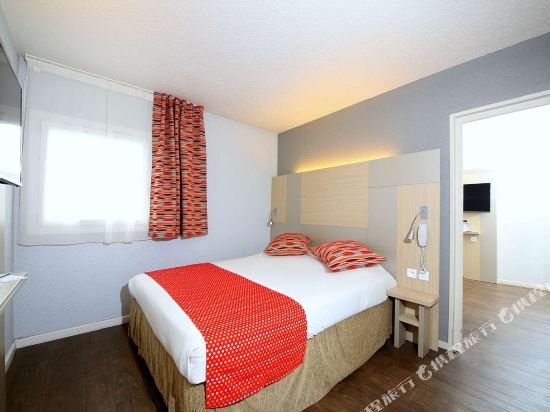 Фото Hotel Kyriad Marseille Palais Des Congres - Vélodrome