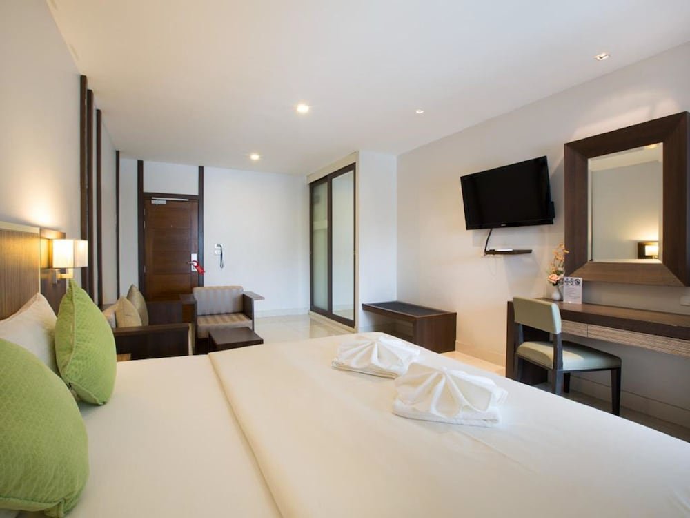 Фото April Suites