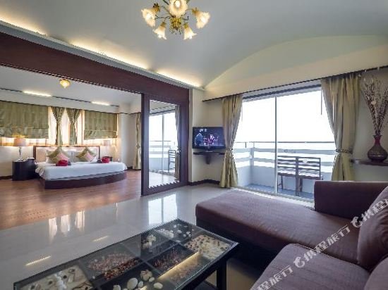 Фото Grand Jomtien Palace Hotel