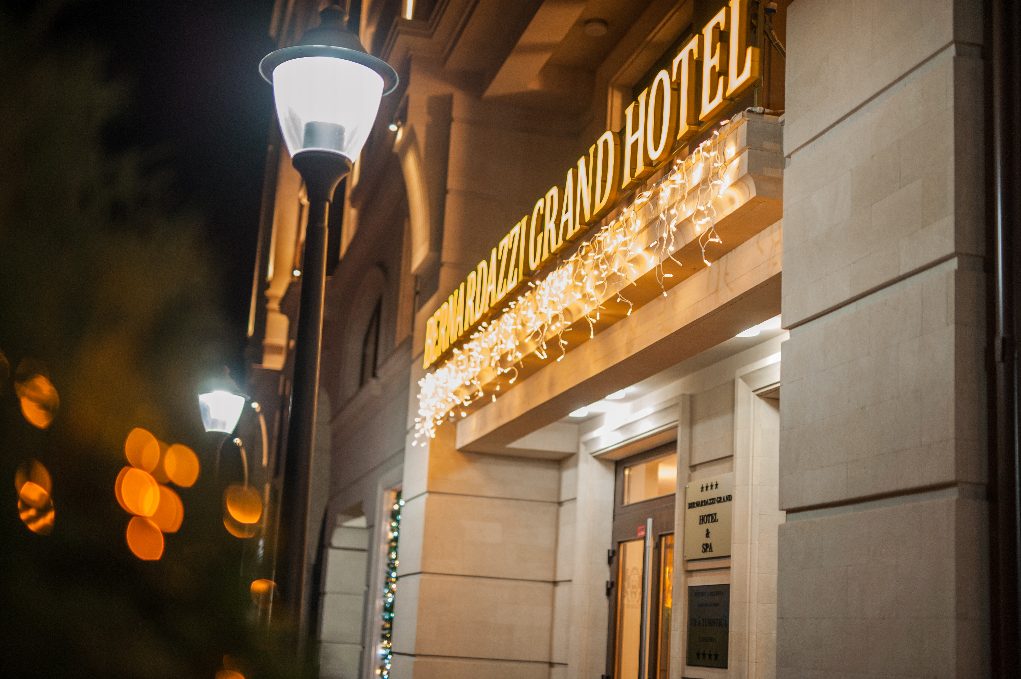 Фото Гранд-Отель Bernardazzi 38