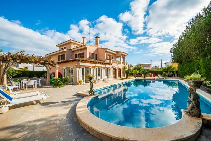 Гостиницы коттеджного типа в испании примеры Mediterranean homes exterior, Mediterranean homes, Mediterranean style homes