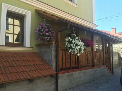 Гостиница Old Town Guest House Kamianets-Podilskyi в Каменце-Подольском