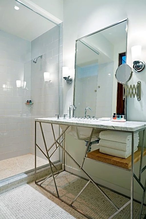 Фото Quirk Hotel Richmond, a Destination by Hyatt Hotel