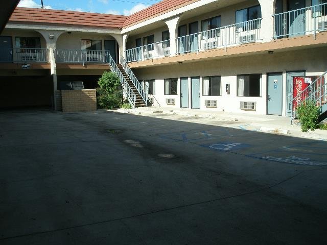 Фото Hyland Inn Long Beach