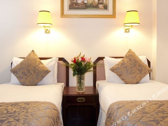 Фото Astor Court Hotel