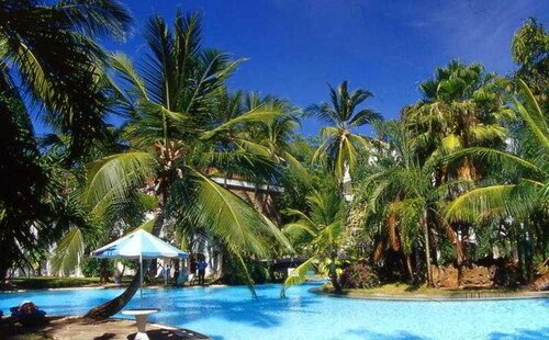 Гостиница Sarova Whitesands Beach Resort & SPA в Момбасе