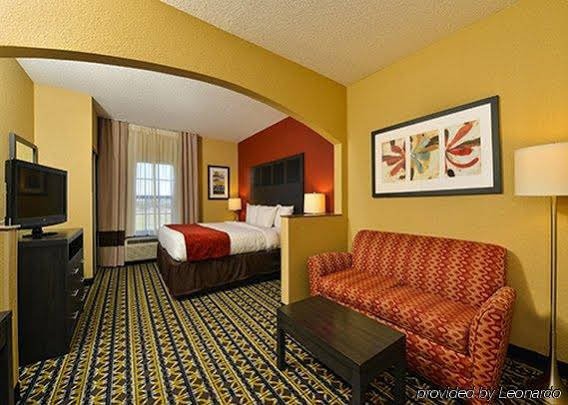 Фото Comfort Suites Monroe