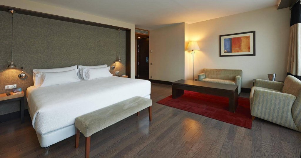 Фото Nh Sants Barcelona