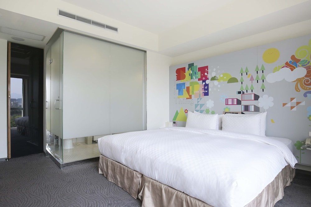 Фото Dandy Hotel Daan Park Branch