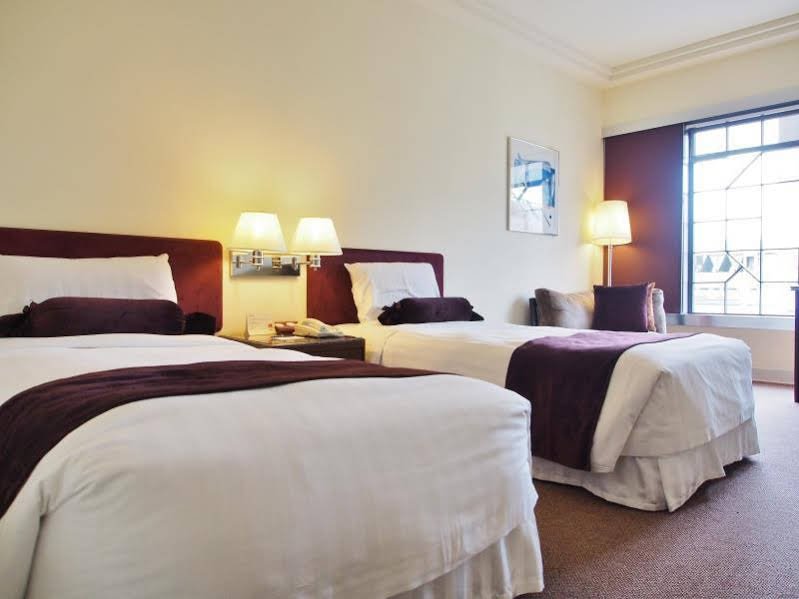 Фото Prudential Hotel