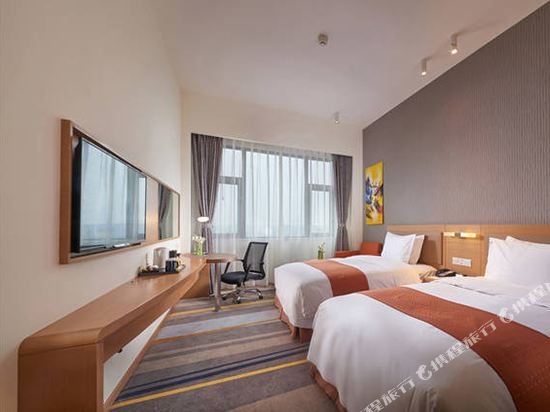 Фото Holiday Inn Express Chengdu Huanhuaxi, an Ihg Hotel