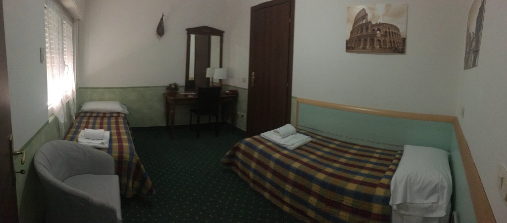 Фото Hotel Astoria