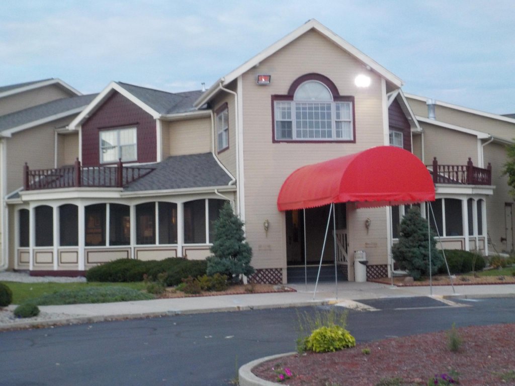 Фото SureStay Plus Hotel by Best Western Auburn