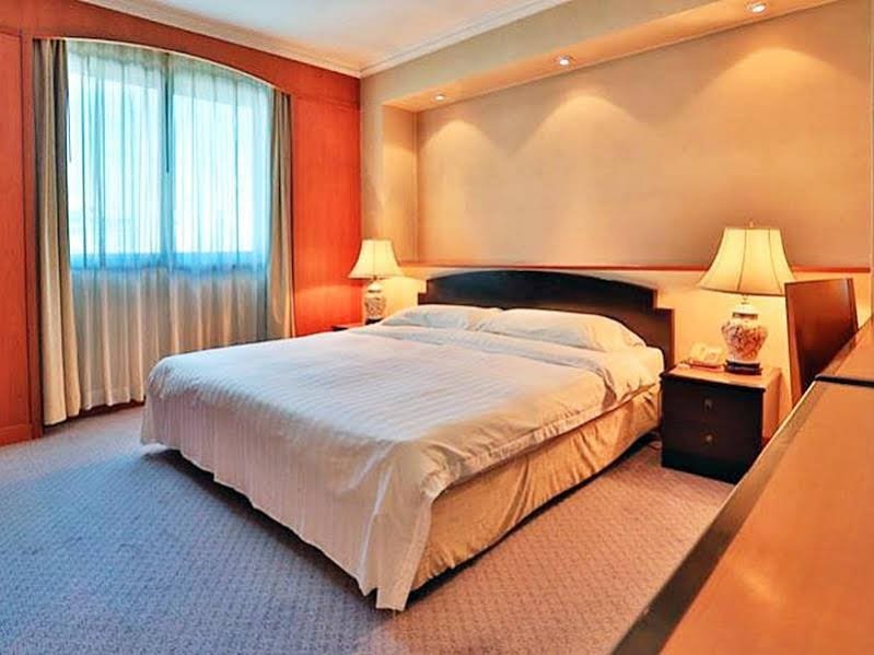 Фото Apartments At Lido Place