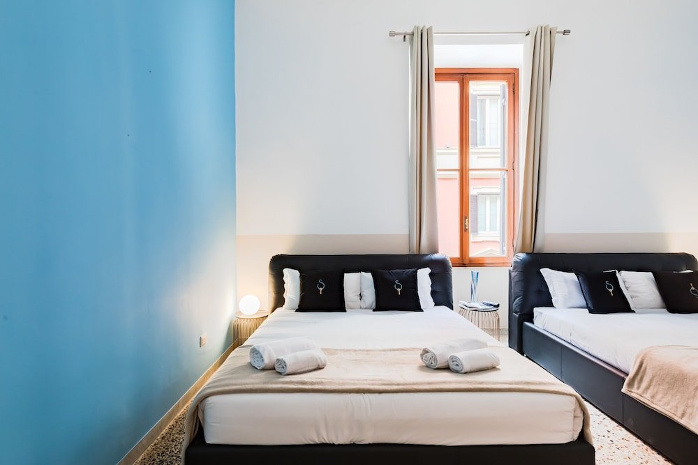 Фото A World Aparts - 55 Palermo